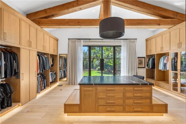 15931 Via De Santa Fe, Rancho Santa Fe, CA 92067