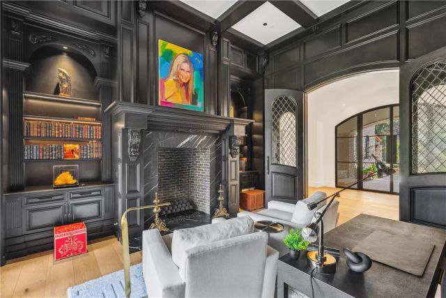 15931 Via De Santa Fe, Rancho Santa Fe, CA 92067
