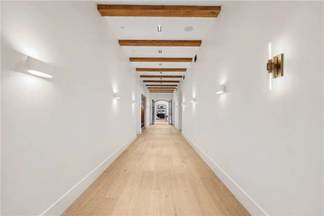 15931 Via De Santa Fe, Rancho Santa Fe, CA 92067
