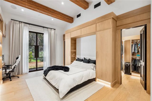 15931 Via De Santa Fe, Rancho Santa Fe, CA 92067
