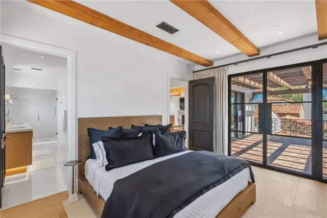15931 Via De Santa Fe, Rancho Santa Fe, CA 92067
