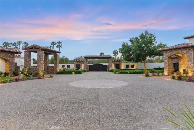 15931 Via De Santa Fe, Rancho Santa Fe, CA 92067