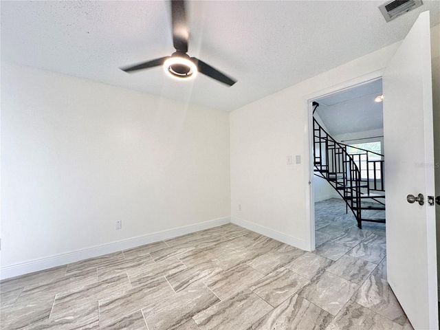 122 S BULOVA DRIVE, Apopka, FL 32703