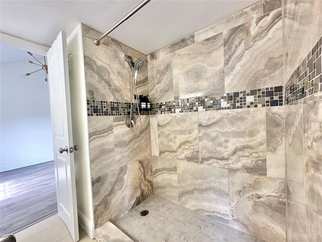 122 S BULOVA DRIVE, Apopka, FL 32703