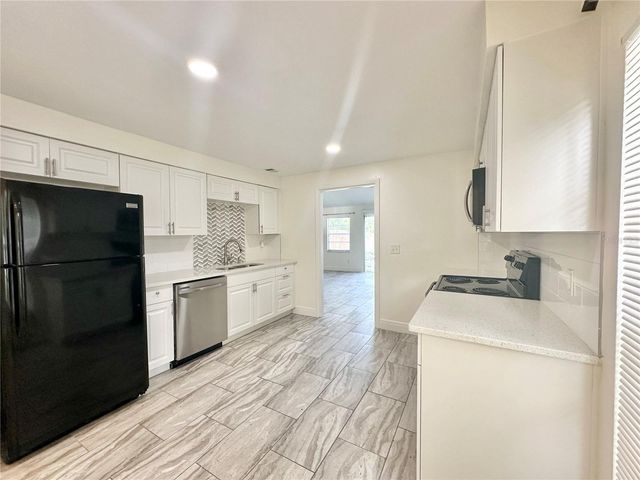 122 S BULOVA DRIVE, Apopka, FL 32703