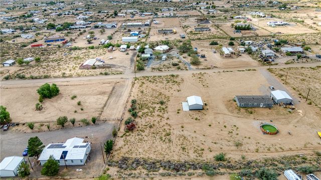 3870 N Bouse Road, Golden Valley, AZ 86413