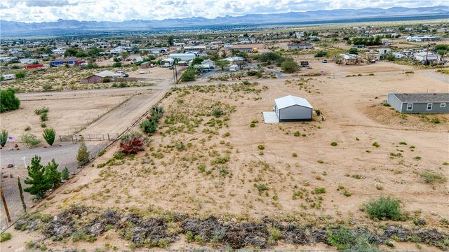 3870 N Bouse Road, Golden Valley, AZ 86413