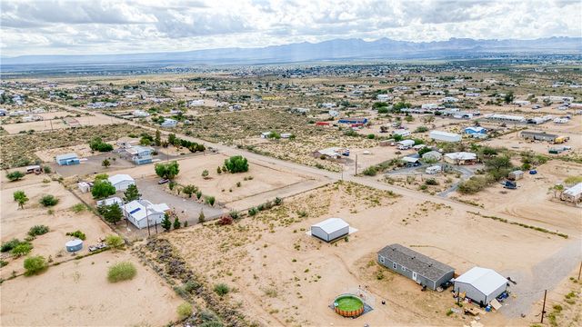 3870 N Bouse Road, Golden Valley, AZ 86413