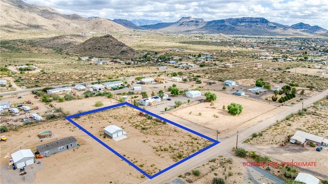 3870 N Bouse Road, Golden Valley, AZ 86413