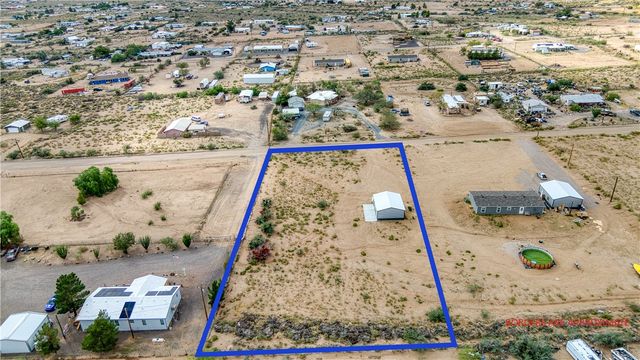 3870 N Bouse Road, Golden Valley, AZ 86413