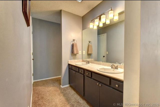 7802 E 79th Street, Tulsa, OK 74133