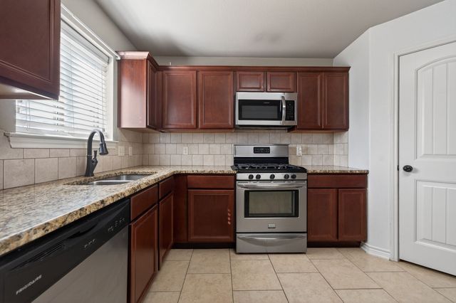 4204 Quail Run Road, Sherman, TX 75092