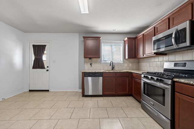 4204 Quail Run Road, Sherman, TX 75092