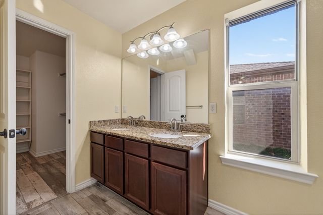 4204 Quail Run Road, Sherman, TX 75092