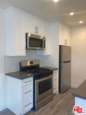 3794 Rosewood Avenue, Los Angeles, CA 90066