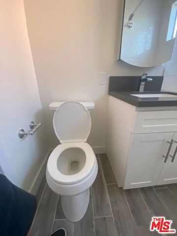 3794 Rosewood Avenue, Los Angeles, CA 90066