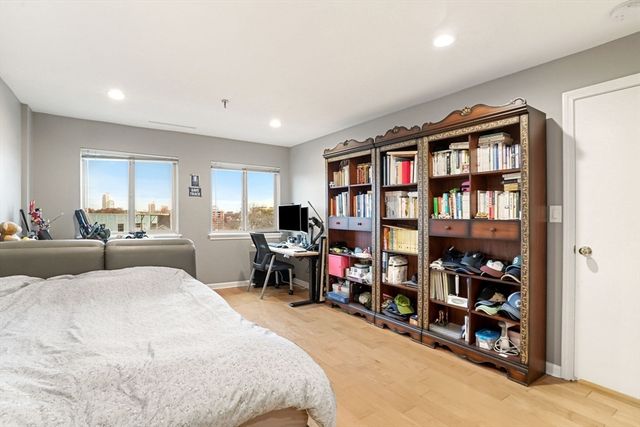 20 Webster Street 605, Brookline, MA 02466