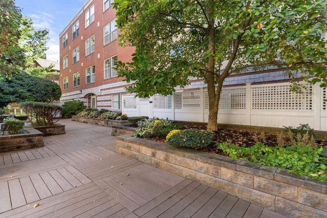 20 Webster Street 605, Brookline, MA 02466