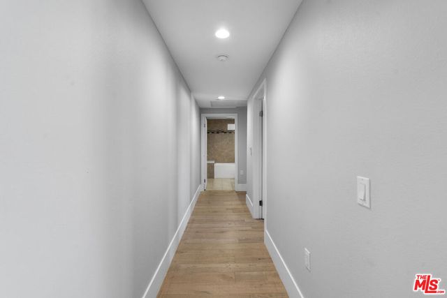 901 S Gramercy Drive 205, Los Angeles, CA 90019