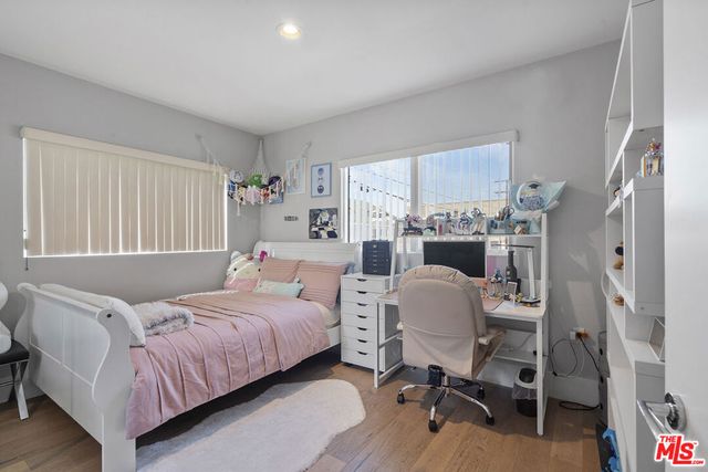 901 S Gramercy Drive 205, Los Angeles, CA 90019