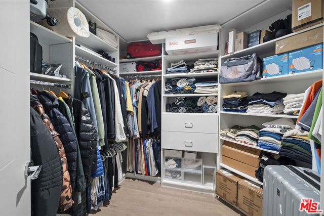 901 S Gramercy Drive 205, Los Angeles, CA 90019