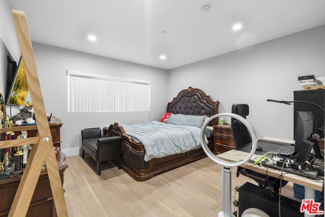 901 S Gramercy Drive 205, Los Angeles, CA 90019