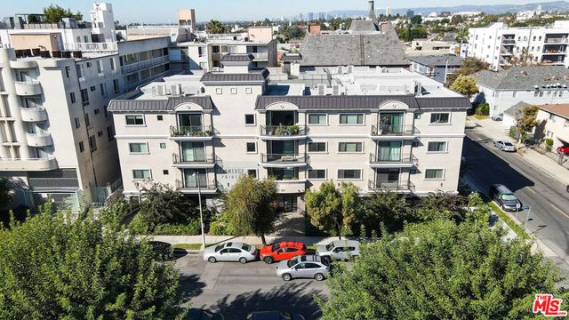 901 S Gramercy Drive 205, Los Angeles, CA 90019