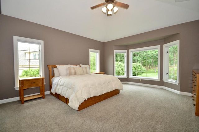 N34W33394 Hickory LANE, Nashotah, WI 53058