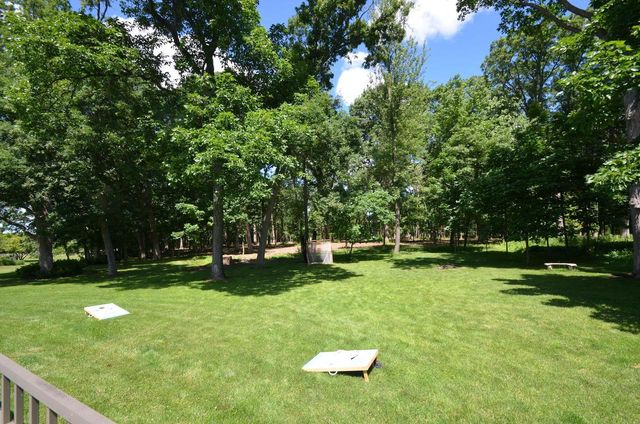 N34W33394 Hickory LANE, Nashotah, WI 53058