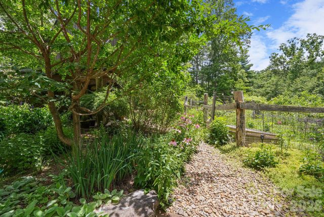 24 Merriwood Trail, Arden, NC 28704