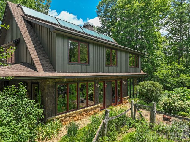 24 Merriwood Trail, Arden, NC 28704