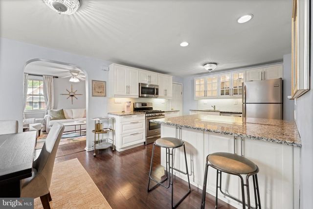 2326 S GILINGER RD, Lafayette Hill, PA 19444