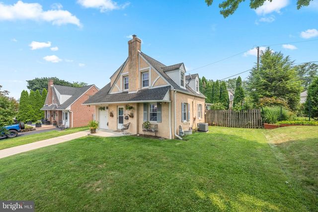 2326 S GILINGER RD, Lafayette Hill, PA 19444