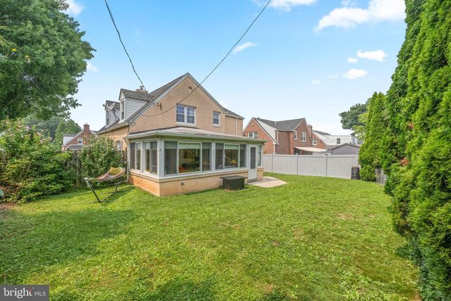 2326 S GILINGER RD, Lafayette Hill, PA 19444