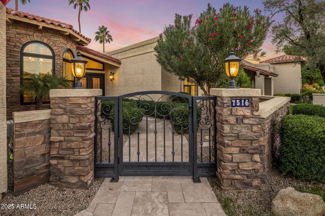 7516 E MERCER Lane, Scottsdale, AZ 85260