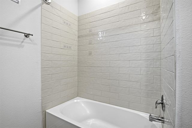 10313 Fountain Gate Street, Aubrey, TX 76227