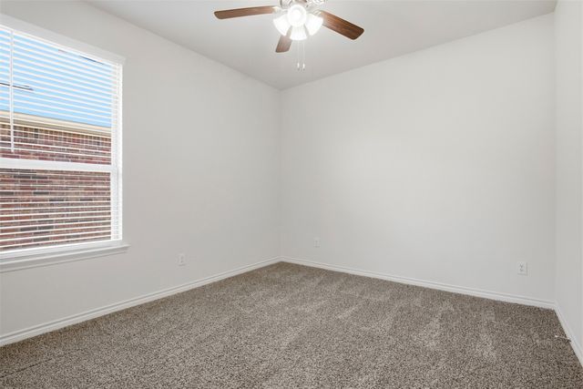 10313 Fountain Gate Street, Aubrey, TX 76227