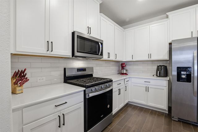 10313 Fountain Gate Street, Aubrey, TX 76227