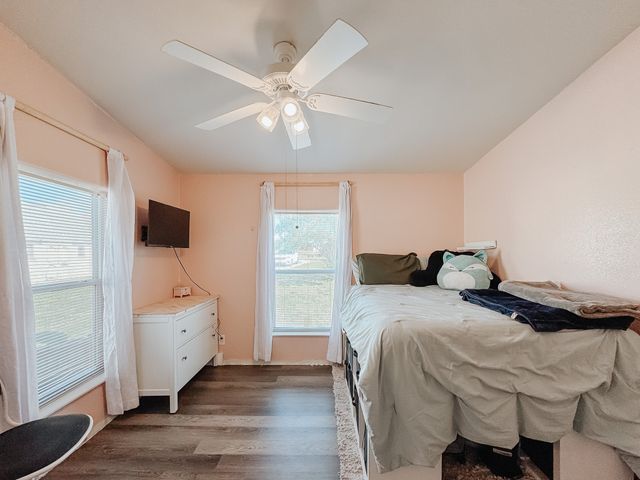 932 SE County Road 2240, Corsicana, TX 75109