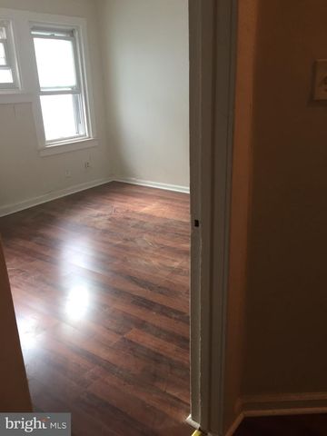 4830 E ROOSEVELT BLVD, Philadelphia, PA 19124