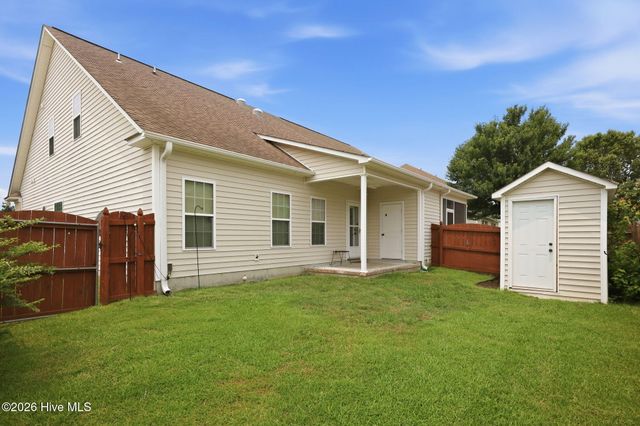2012 Croyden Circle B, Greenville, NC 27834