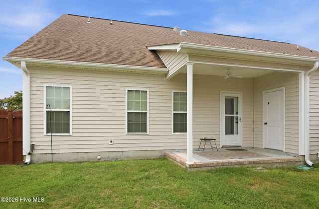 2012 Croyden Circle B, Greenville, NC 27834