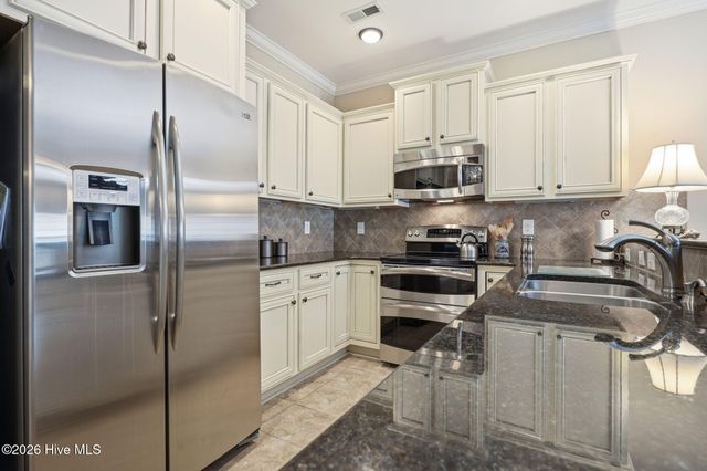 2012 Croyden Circle B, Greenville, NC 27834