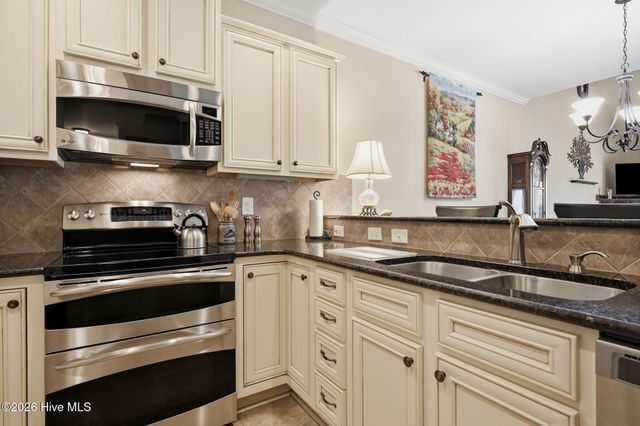 2012 Croyden Circle B, Greenville, NC 27834