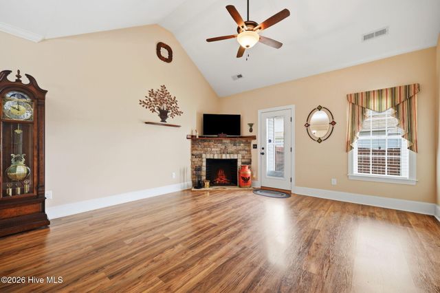 2012 Croyden Circle B, Greenville, NC 27834