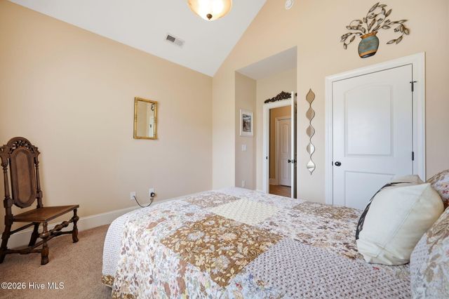 2012 Croyden Circle B, Greenville, NC 27834