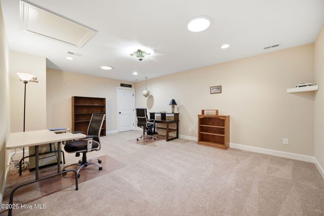 2012 Croyden Circle B, Greenville, NC 27834