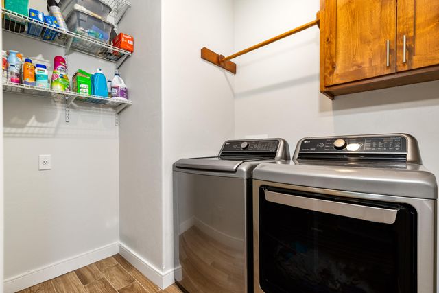 26800 S 621 Place, Grove, OK 74344