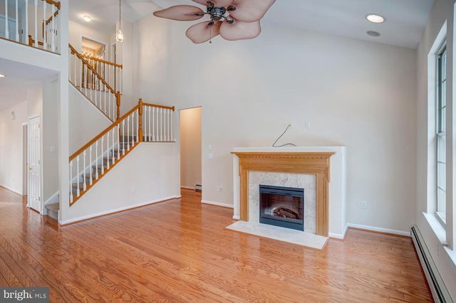 22 PIERHEAD DR, Barnegat, NJ 08005
