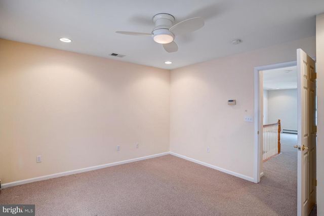 22 PIERHEAD DR, Barnegat, NJ 08005